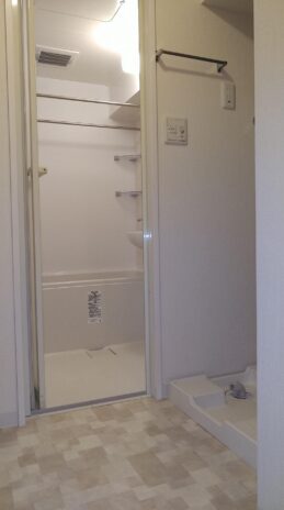 福岡市中央区　集合住宅　多機能ユニットのトイレ独立化
